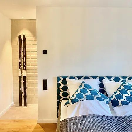 Snug Stays: Moderne Mit Garten Zentral Aber Ruhig 400m Zum Ammersee Holiday home Diessen am Ammersee