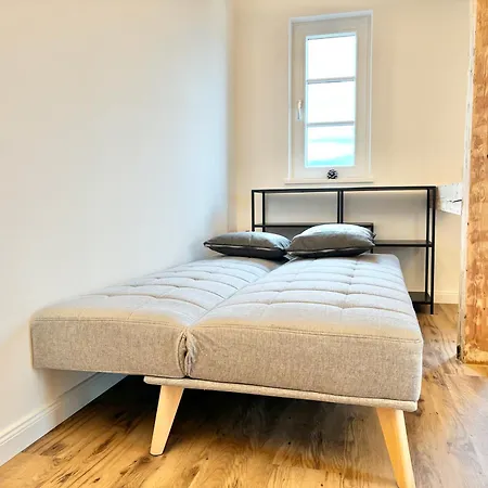 Snug Stays: Moderne Mit Garten Zentral Aber Ruhig 400m Zum Ammersee Holiday home