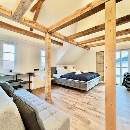 Snug Stays: Moderne Mit Garten Zentral Aber Ruhig 400m Zum Ammersee