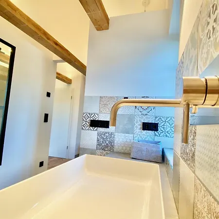 Snug Stays: Moderne Mit Garten Zentral Aber Ruhig 400m Zum Ammersee