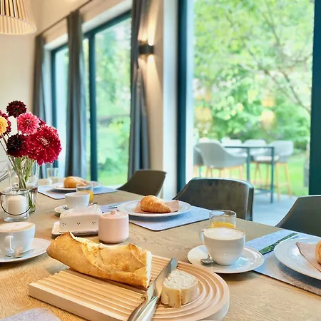 Snug Stays: Moderne Mit Garten Zentral Aber Ruhig 400m Zum Ammersee * Diessen am Ammersee